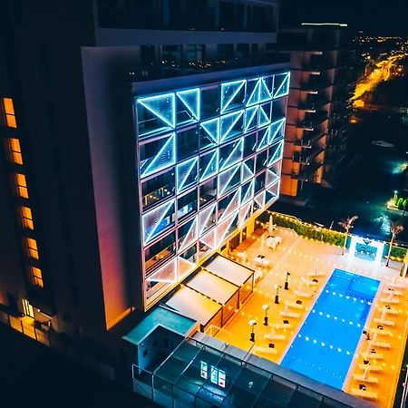 Nyota Hotel & Conference Center مامايا المظهر الخارجي الصورة