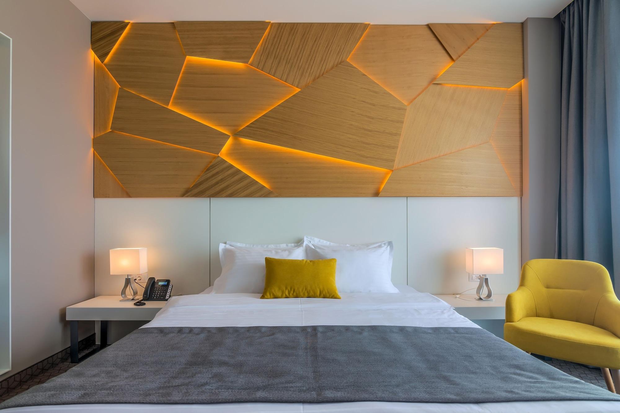 Nyota Hotel & Conference Center مامايا المظهر الخارجي الصورة