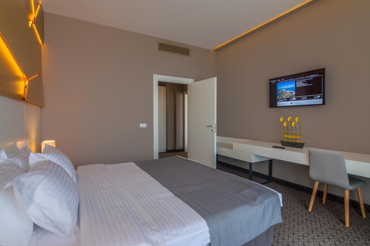 Nyota Hotel & Conference Center مامايا المظهر الخارجي الصورة
