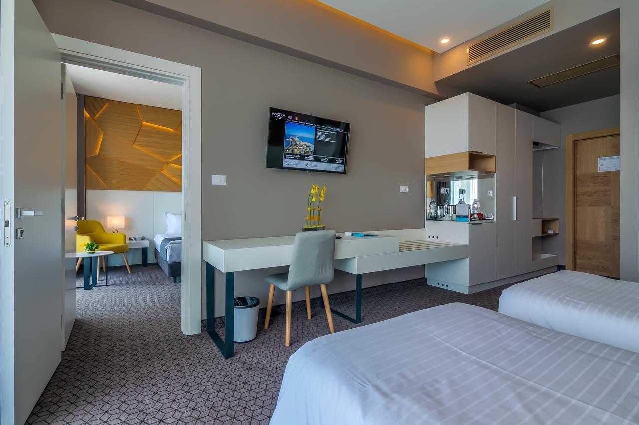 Nyota Hotel & Conference Center مامايا المظهر الخارجي الصورة