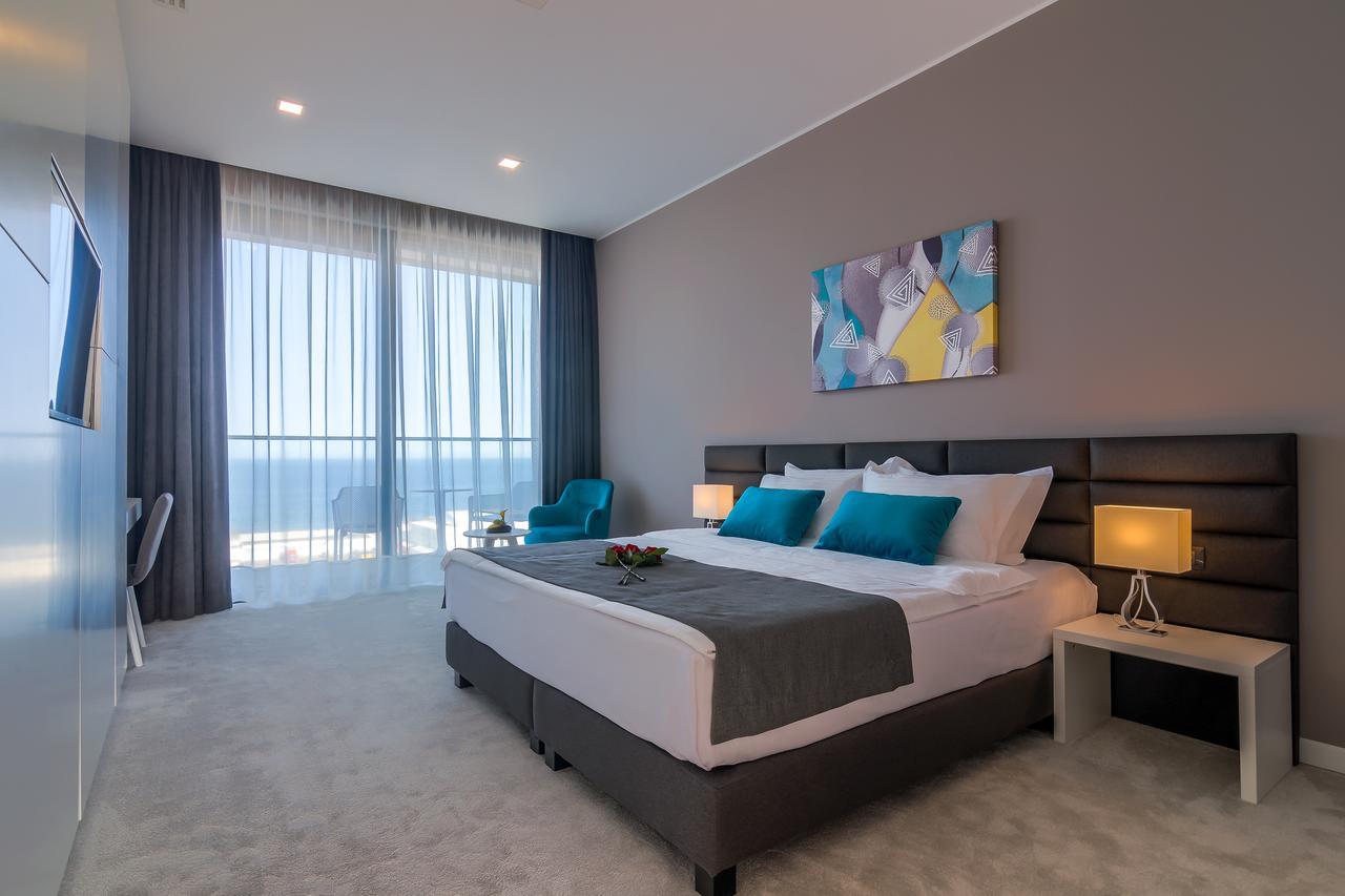 Nyota Hotel & Conference Center مامايا المظهر الخارجي الصورة