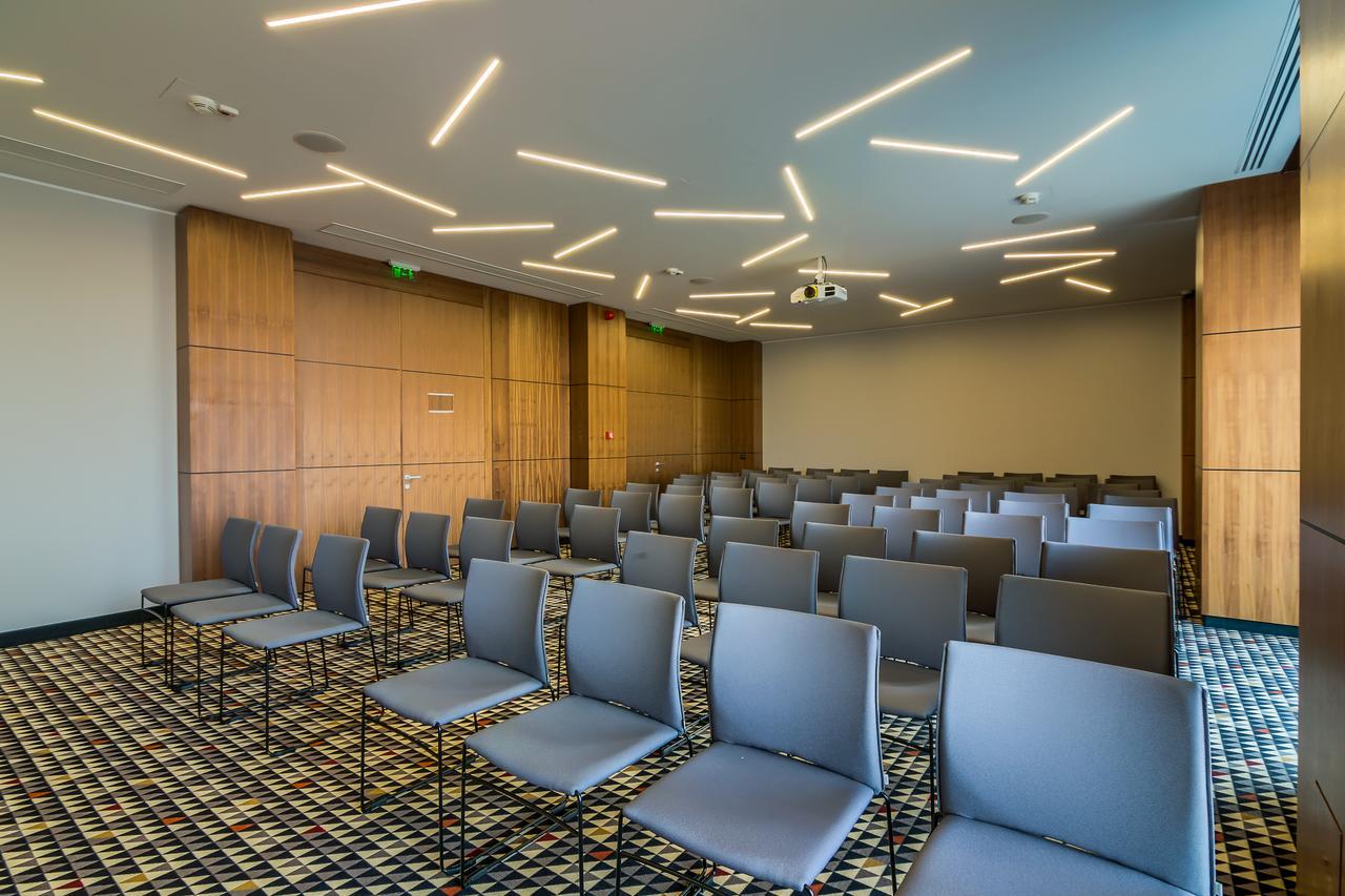 Nyota Hotel & Conference Center مامايا المظهر الخارجي الصورة